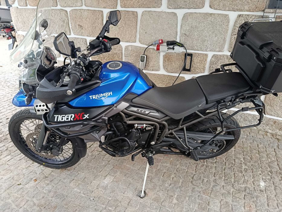 Vendo Triumph Tiger 800 XcX Excelente