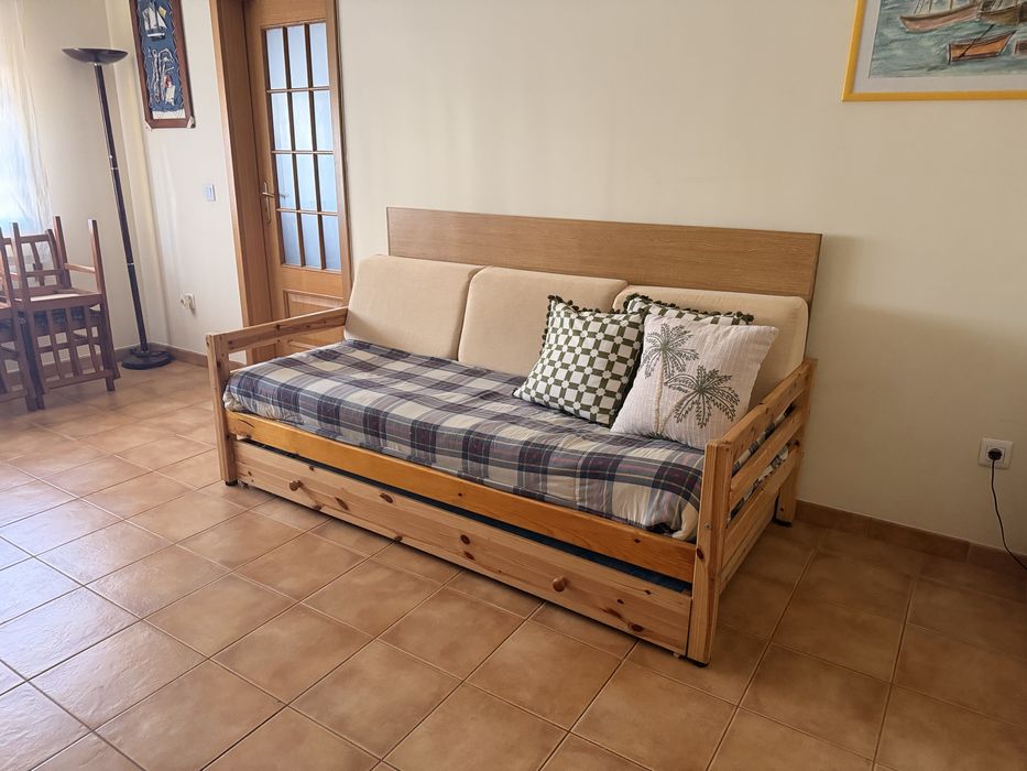 Sofá cama com colchões incluídos