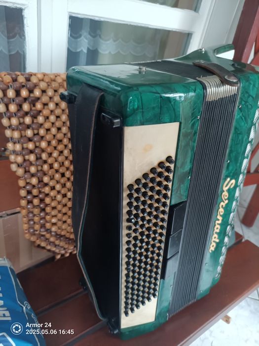 Akordeon serenada 120