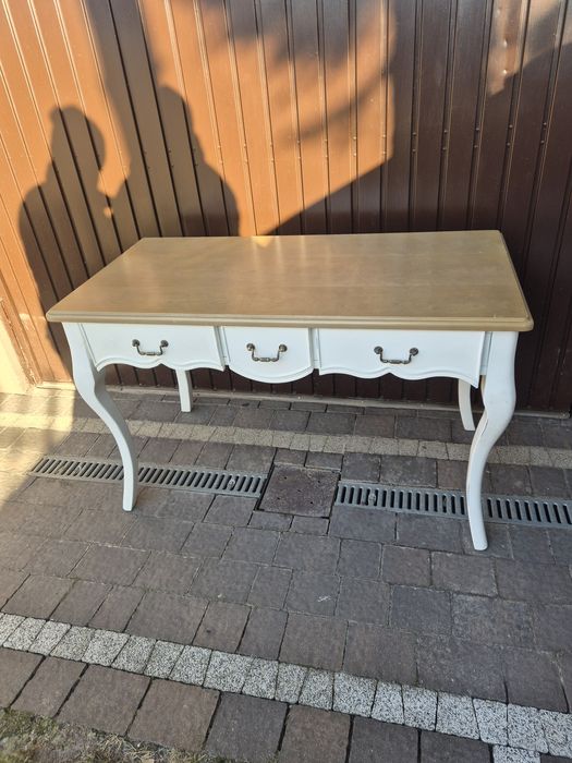 Toaletka w stylu ludwik