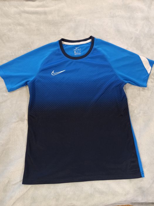 Футболки adidas розміру XS,S