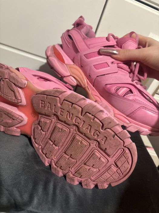 balenciaga track