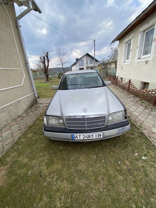 Продам або обміняю Мерседес202