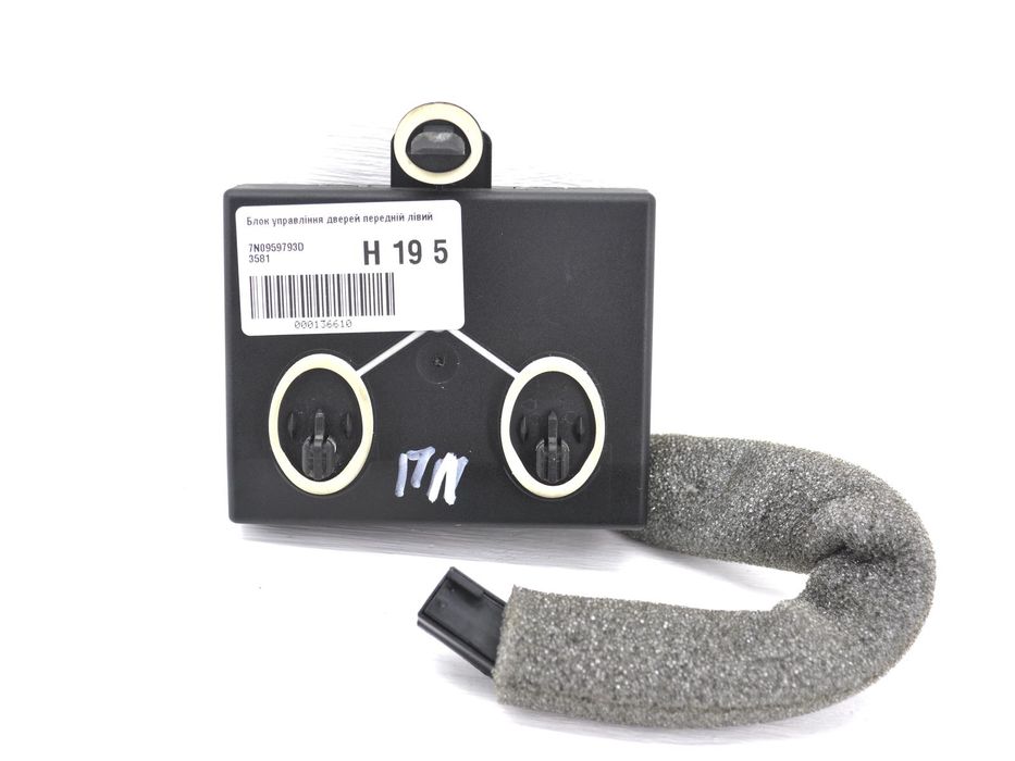 Блок управління дверей передній лівий SKODA YETI 2009-2013 7N0959793D