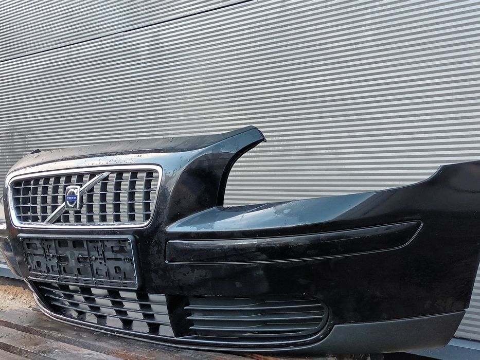 Zderzak przód volvo v50 S40 II  04-07r czarny  452-26  Grill halogeny
