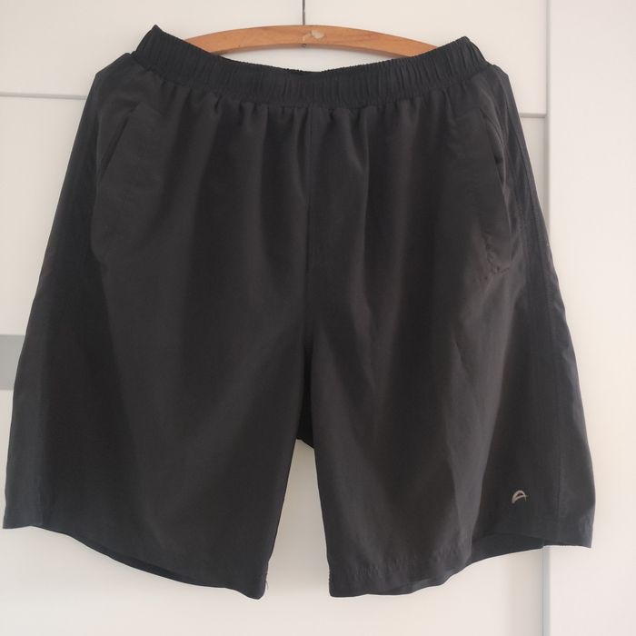 F&F active fajne luźne sportowe spodenki czarne M