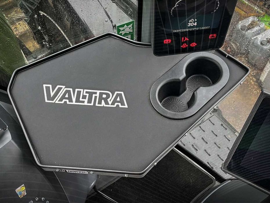 Półka do kabiny ciągnika - dedykowana | Pietnowski Akcesoria