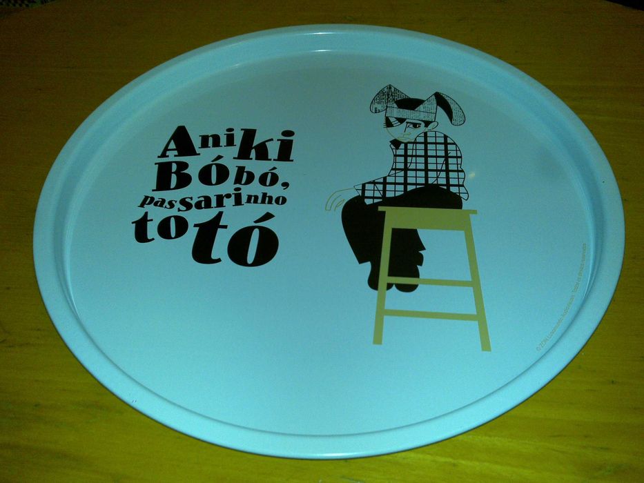 aniki bóbó, passarinho totó (bandeja) do filme de manoel de oliveira