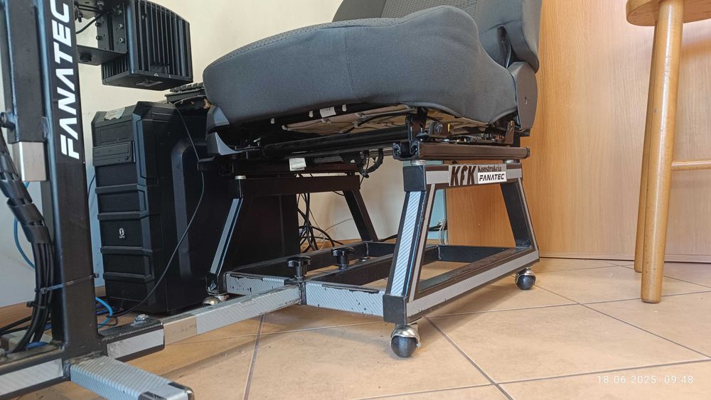 Kokpit wyścigowy, SimRIG KFK , simracing