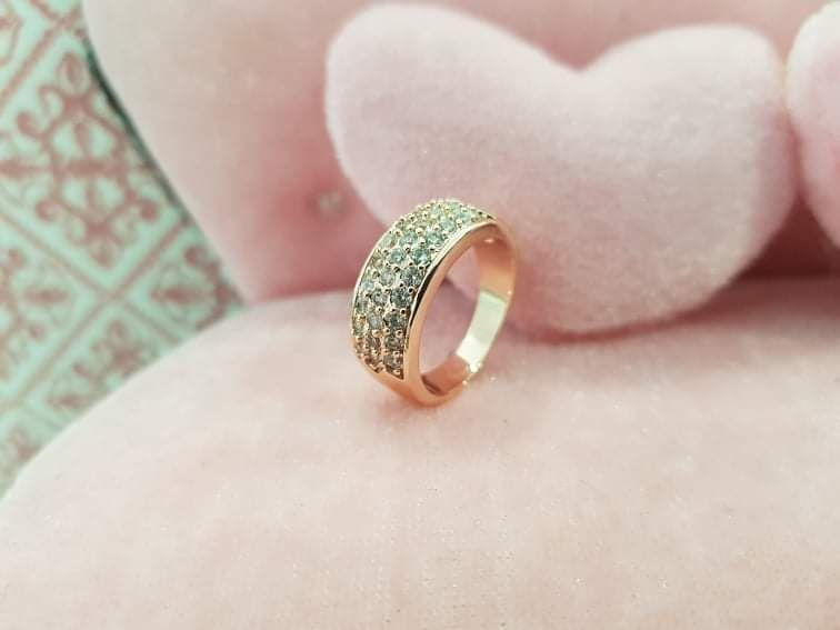 Anéis elegantes