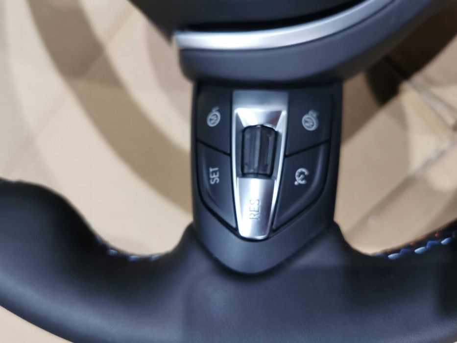 М руль для BMW F серії f10 f11 f20 f22  f30 f31 f32 f83f48f39f25f26f15