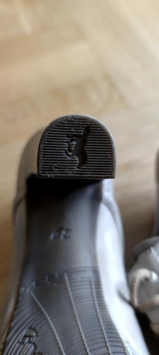 Buty jesienne haft kwiaty mustang skóra 39