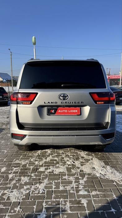 Toyota Land Cruiser Тойота 300 Premium 2022 р 3,3 дизель 10АКПП