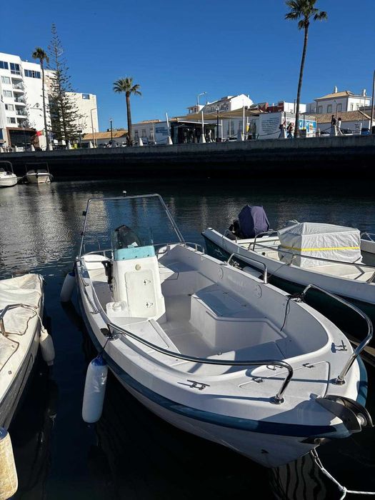 Embarcação Poseidon 510T Suzuki 40HP 250 Horas