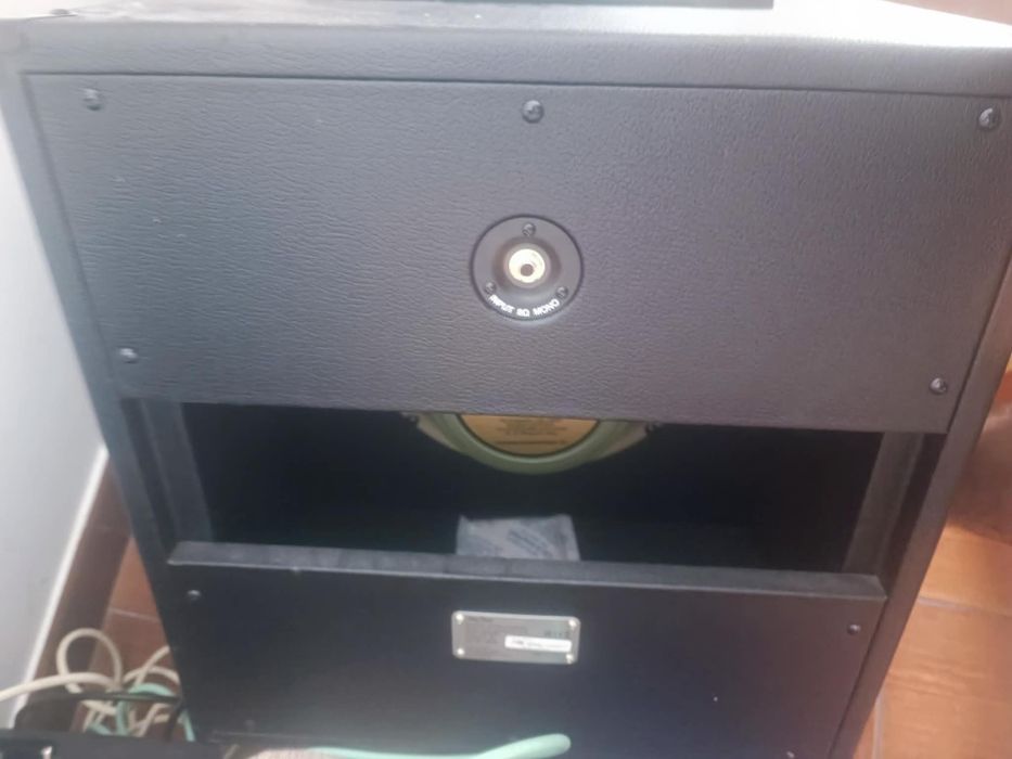 Coluna Harley benton 1x12 Celestion greenback