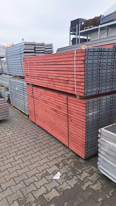 Rusztowanie elewacyjne P70 typu Plettac –  zestaw 72 m2