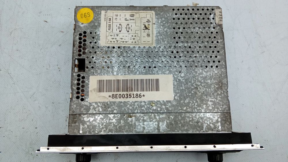 Rádio / auto-rádio AUDI A4 (8E2, B6)