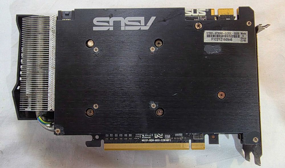 ASUS - Lote Material Informático Gamer