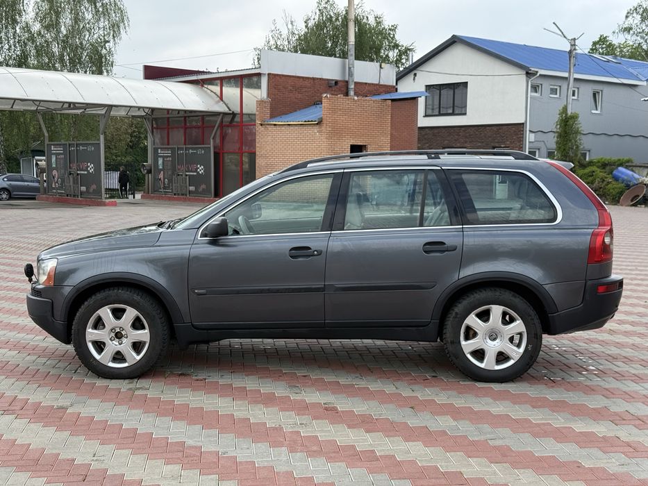 Продам Volvo XC90