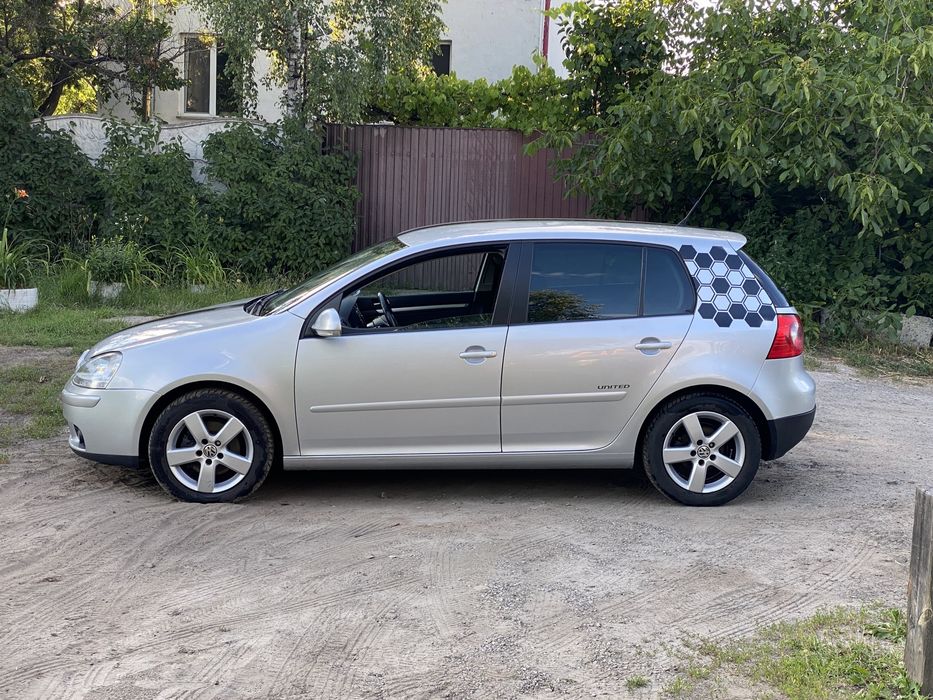 Продам VW Golf 5  2008 р в гарному стані