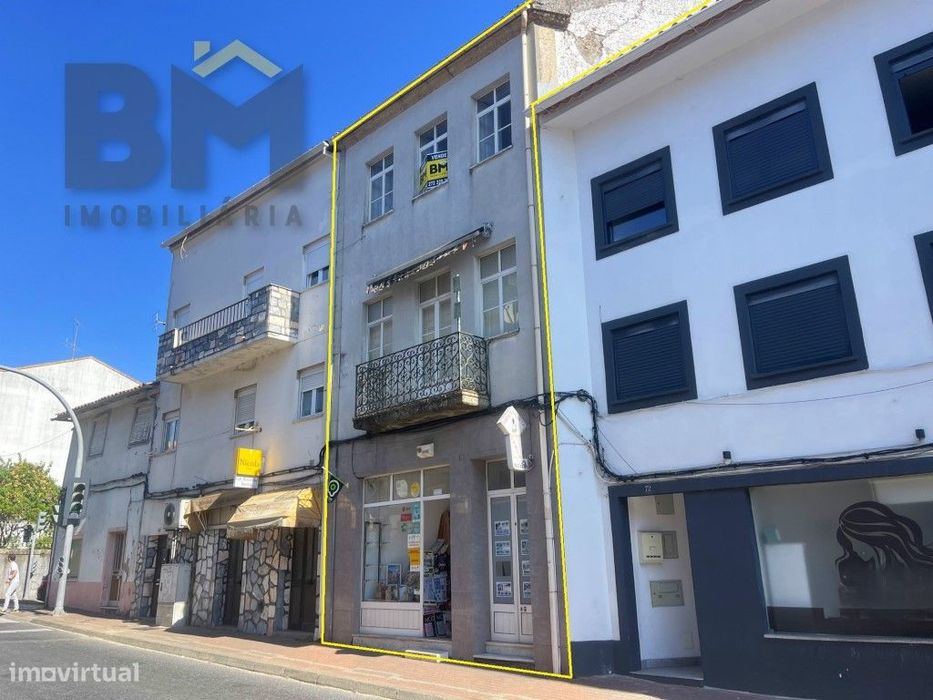 Prédio com enorme potencial no Tortosendo, concelho da Covilhã. — Tortosendo, Castelo Branco
