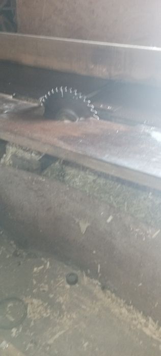 Дерево обробних станок