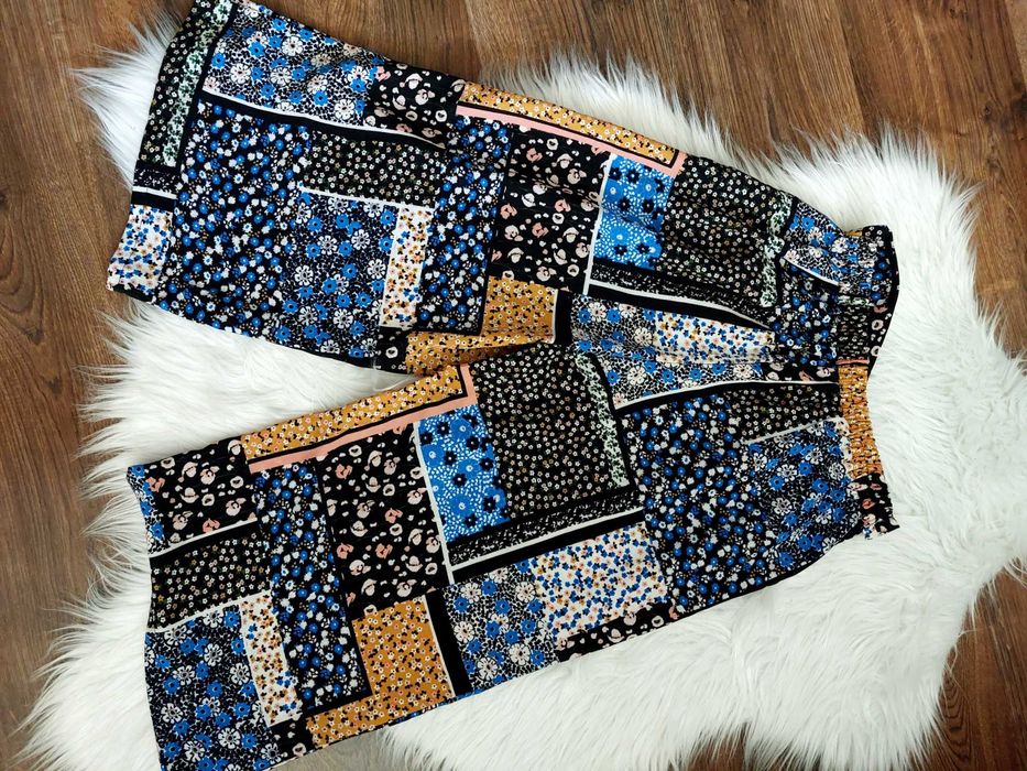 Primark bermudy krotkie spodnie kolorowe z paskiem gumka xs s