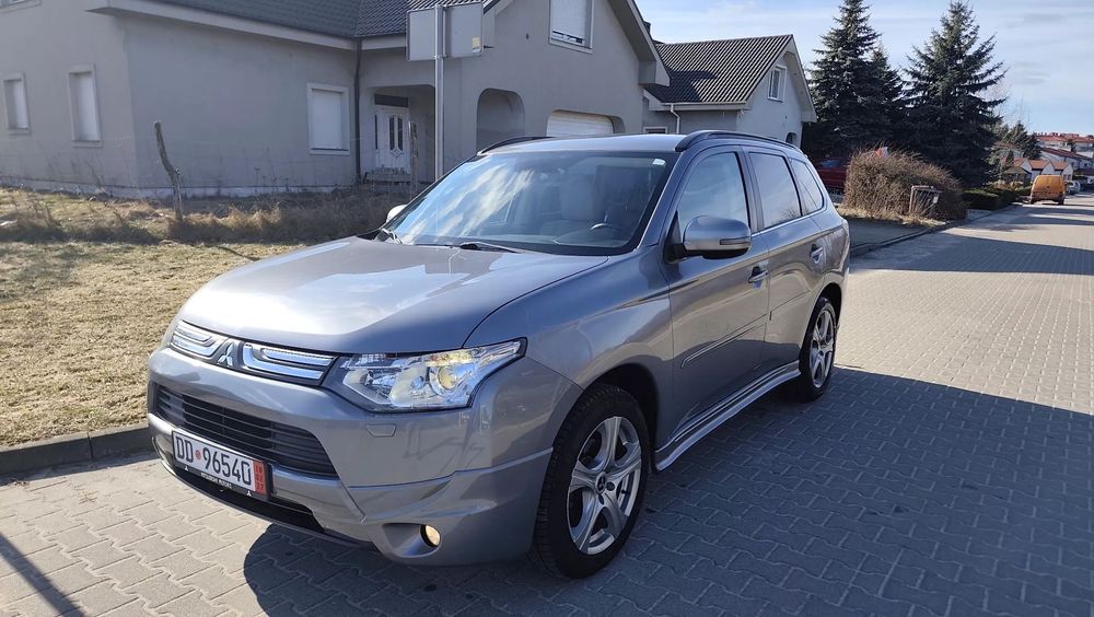 Mitsubishi Outlander Piękny 2.2 Disel 150km Automat 4x4 FuLL Opcja! Webasto Navi Xseno Kame