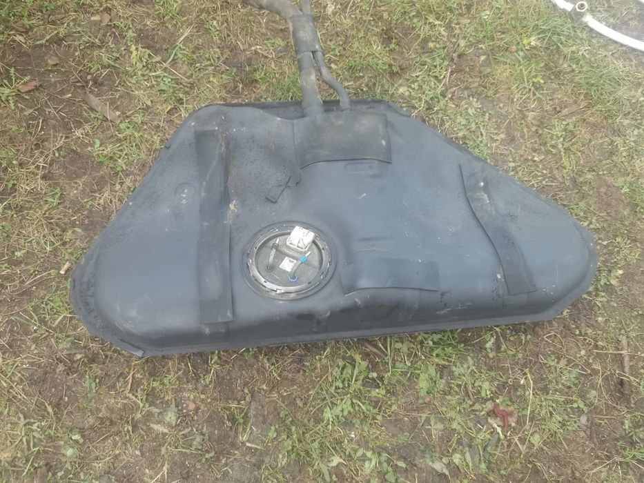 Продається бензобак опель вектра б