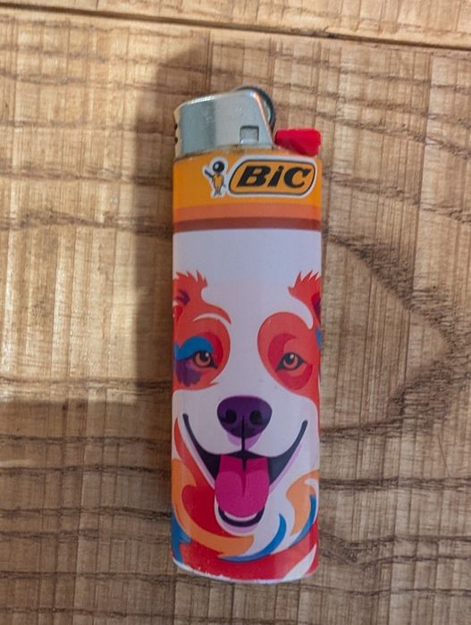 Zapalniczka bic używana