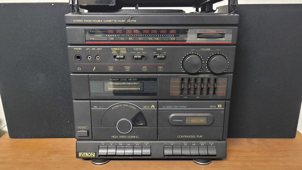 Aparelhagem vintage - vinil cassette e radio