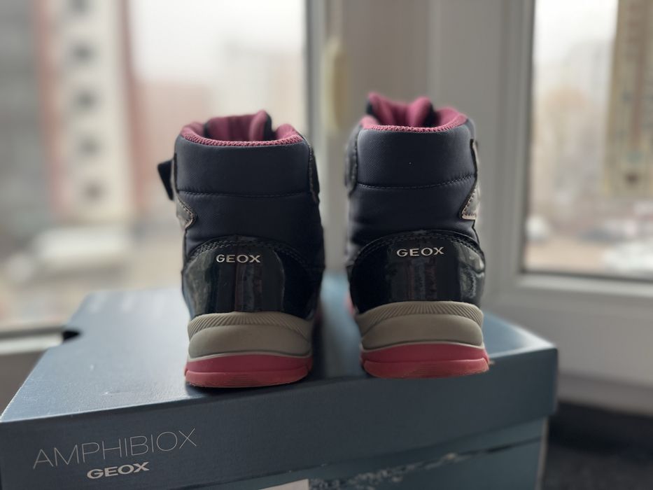 Зимові черевики geox