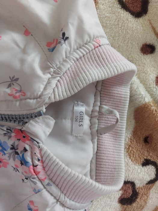 Продам    курточку