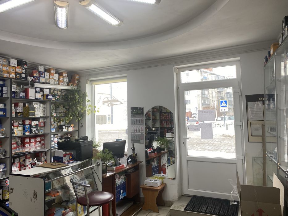 Магазин продаж , торгове приміщення