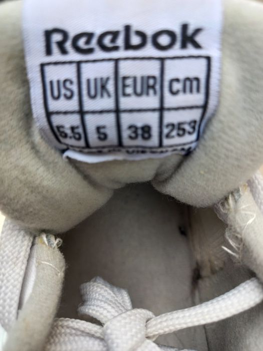 Кроссовки   Reebok  38 Размер  !