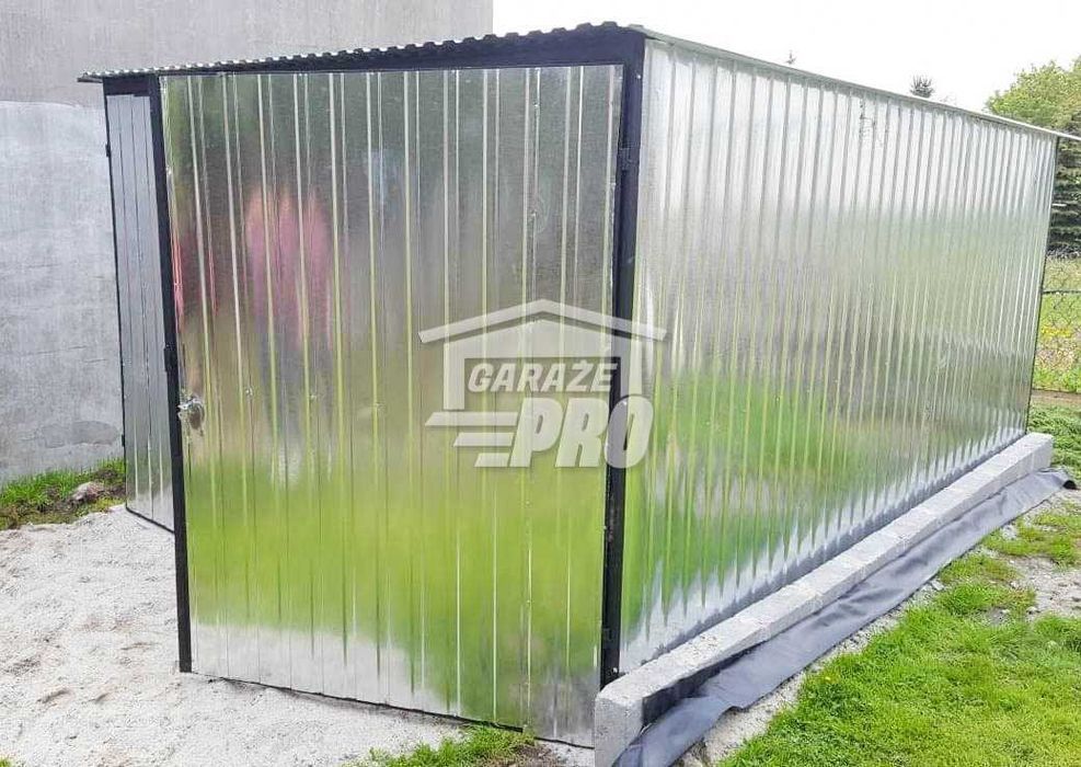 Garaż blaszany 3x5 Brama ocynk - spad w tył GP185