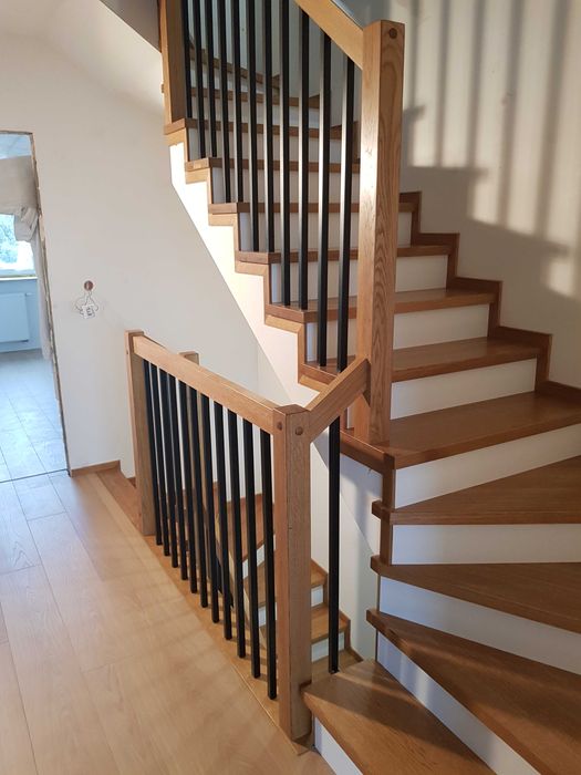 Schody drewniane , balustrady , trepy dębowe
