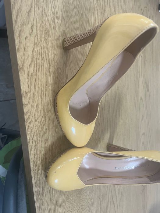 Туфлі carlo Pasolini майже і ідеальному стані.