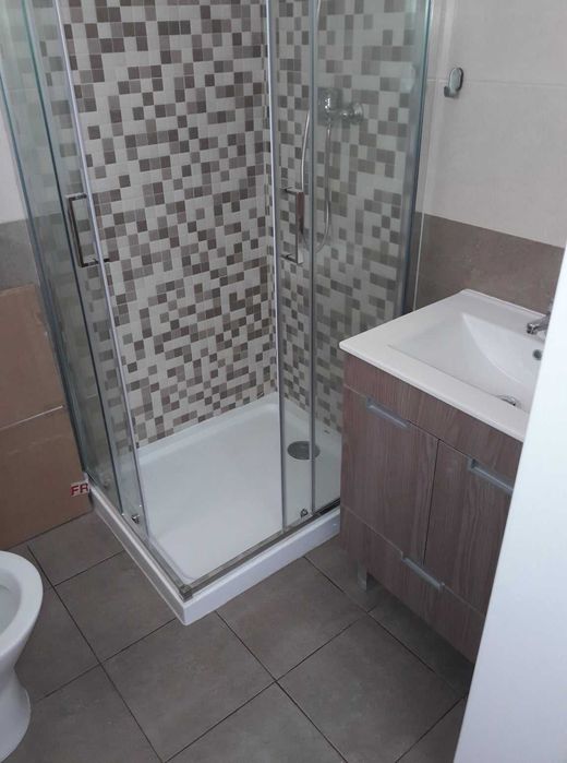 Quarto junto à estação Roma - Areeiro