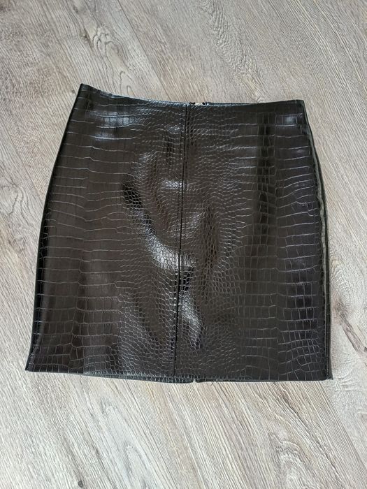 Spódnica z ekoskóry Mohito 34