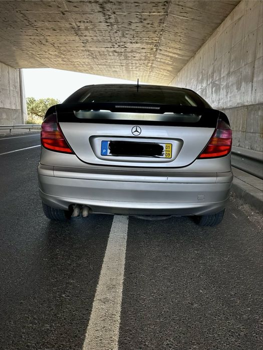 Mercedes Benz C220 CDI Sport Coupe foto 2