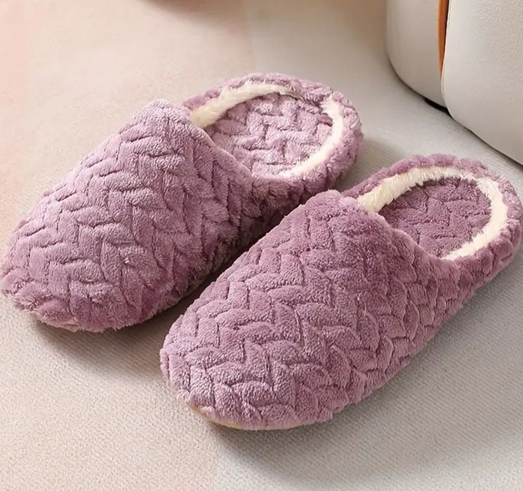 Тёплые , удобные  тапки. р- 39