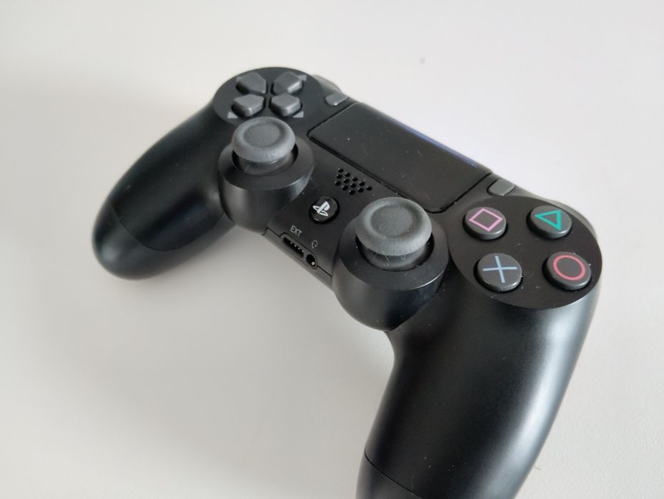 PS4 Black Controller64730166775426121