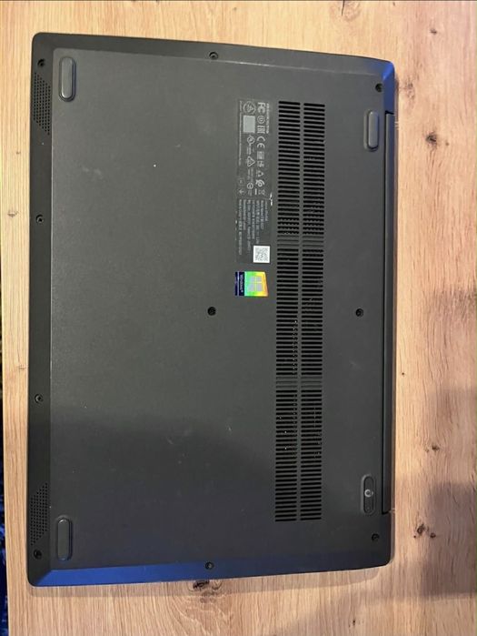 Laptop Lenovo V15-ADA