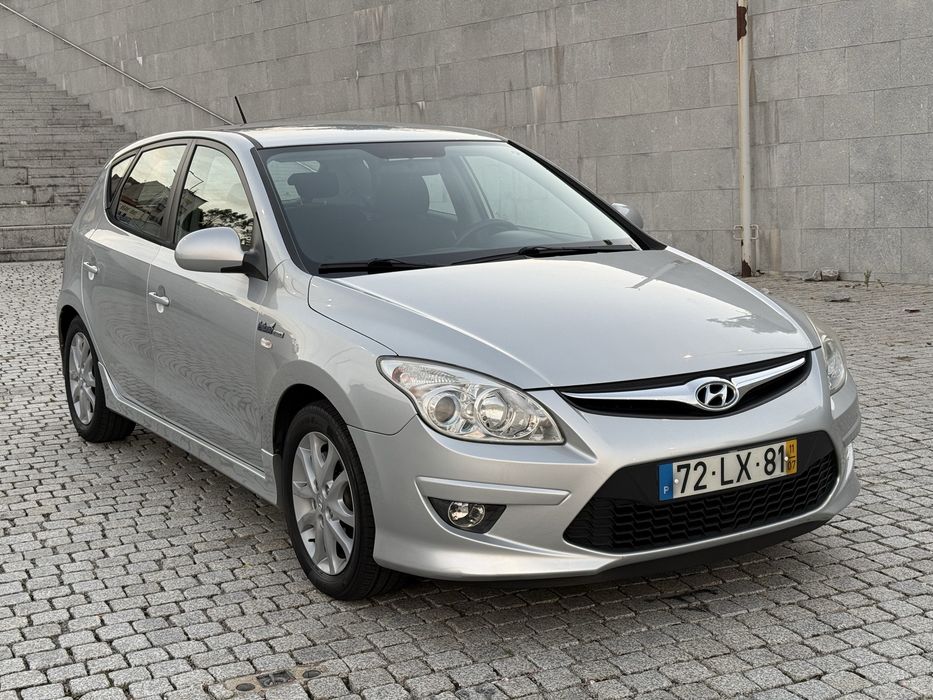 Hyundai I30 1.4i 109cv gasolina blue drive