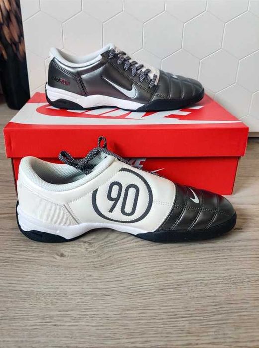 Nike total 90 cinza branco