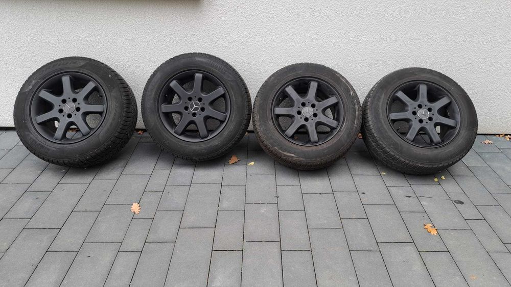 Felgi z oponami zimowymi mercedes 235/65/17  Pirelli Skorpion Winter