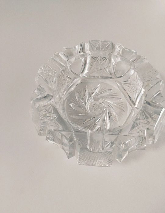 Kryształowa popielnica