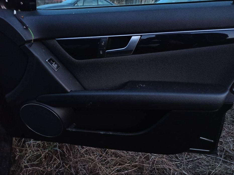 Felgi 16" Opony wielo sezonowe w204 oraz inne mercedes Benz