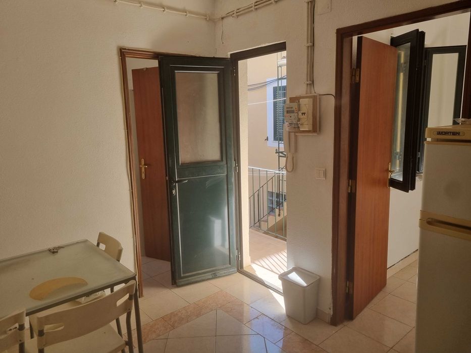 Apartamento T2 em Arroios entrada imediata - verificar condições